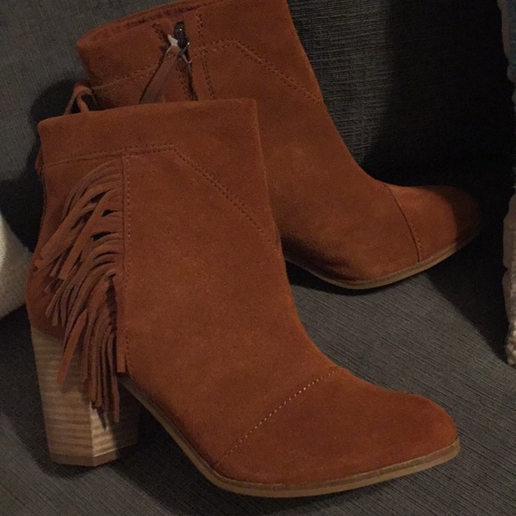 toms fringe booties